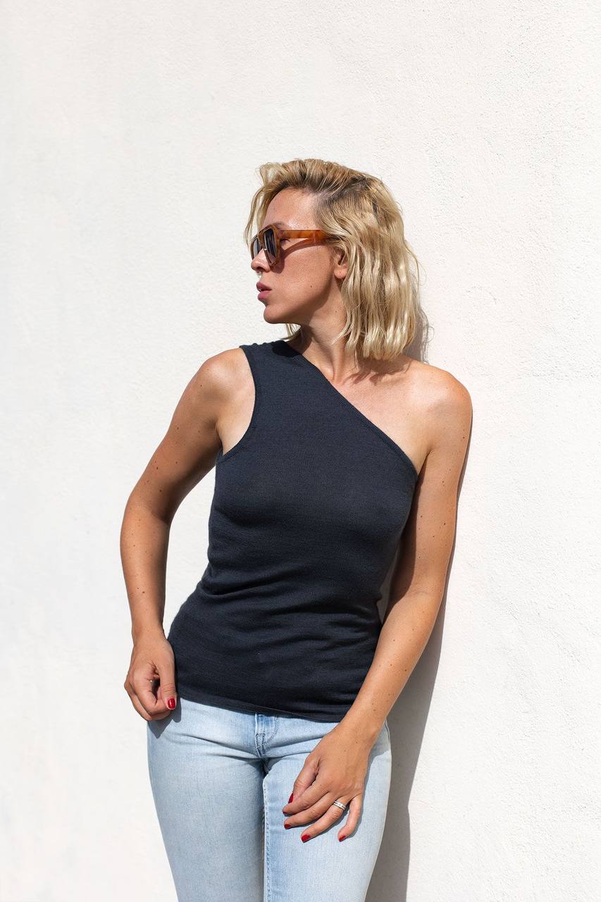 One shoulder Premium Silk&Cashmere Charcoal Top