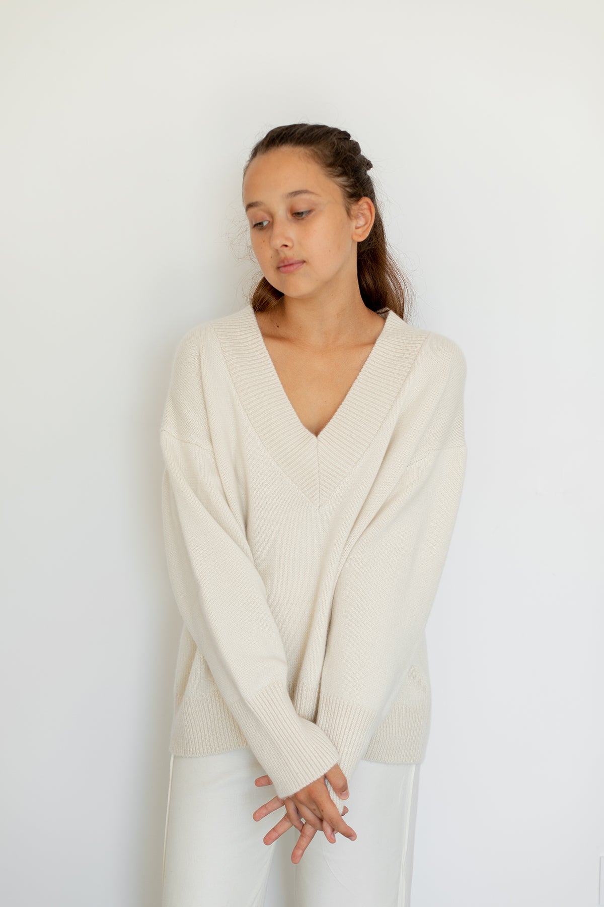 Iconic V-Neck Baby Cashmere Pullover Vanilla*